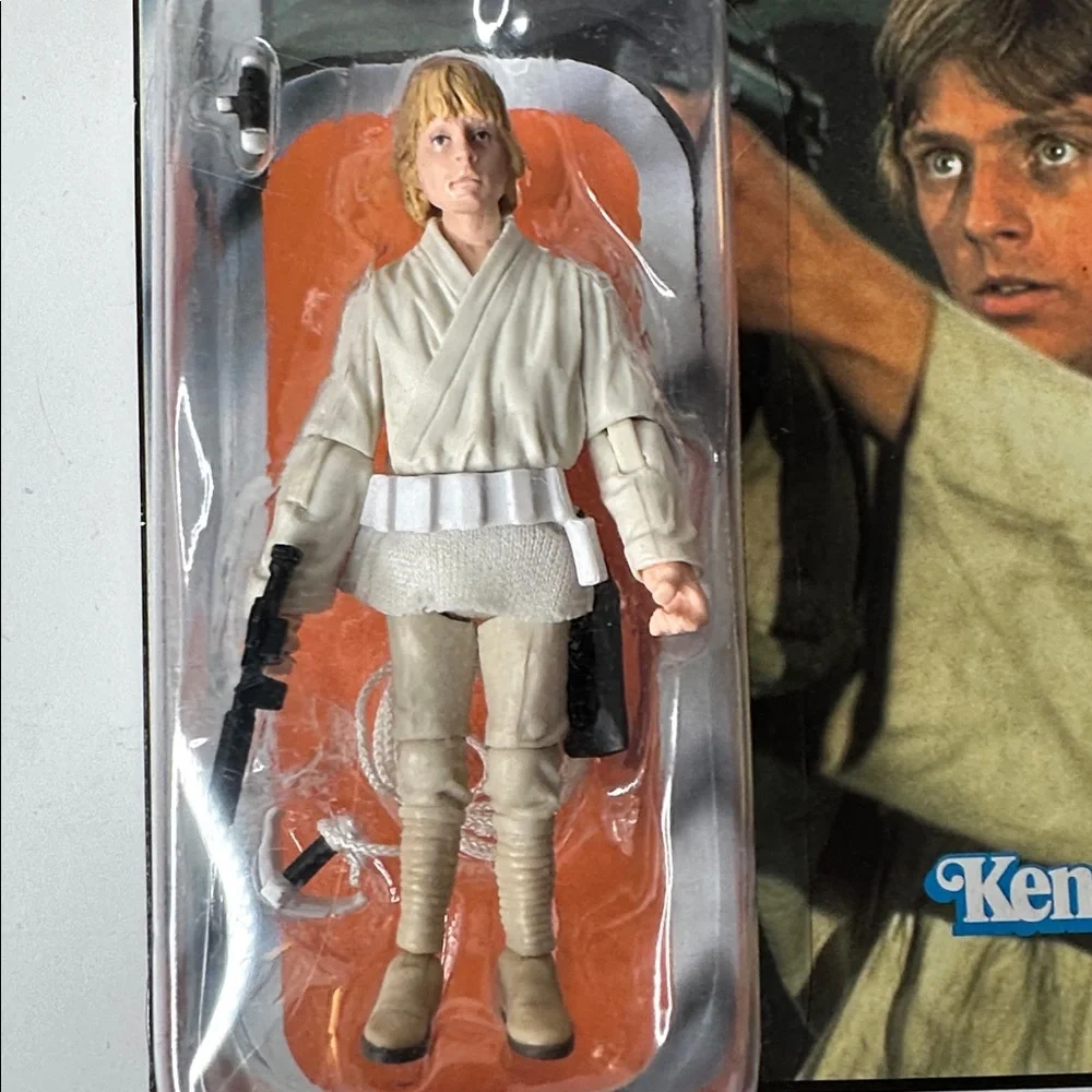 Star Wars The‎ Vintage Collection Luke Skywalker Action Figure New in Package!